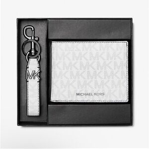 Michael Kors Logo Wallet & Keychain Gift Set NWT
